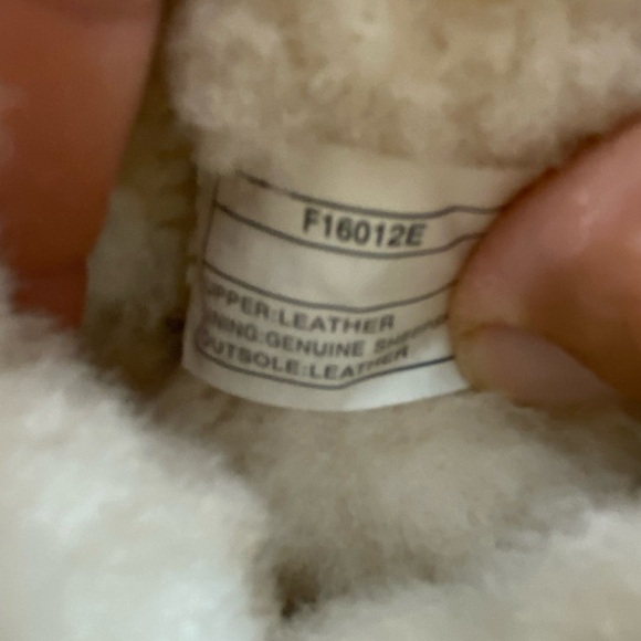 Ugg Australia Baby Kids Erin Pull on Snow Boots size Medium - Picture 6 of 7